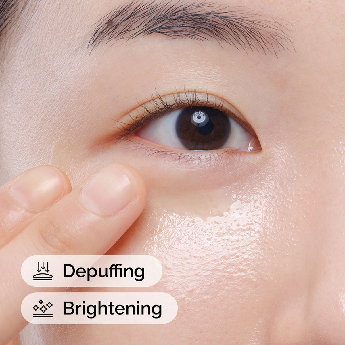 caffeine-solution-5-egcg-eye-serum-t6 ord-caffeine-solution-egcg-model-application-with-benefits.jpg